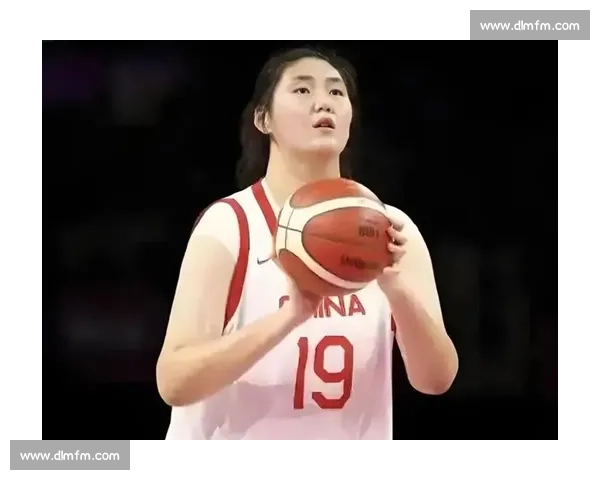 张子宇:内线统治力与战术适配挑战 张子宇:内线统治力与战术适配挑战